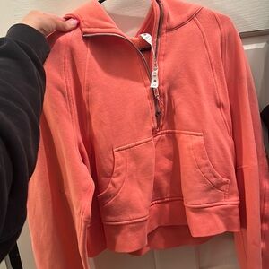 barely worn lululemon scuba size xs/s